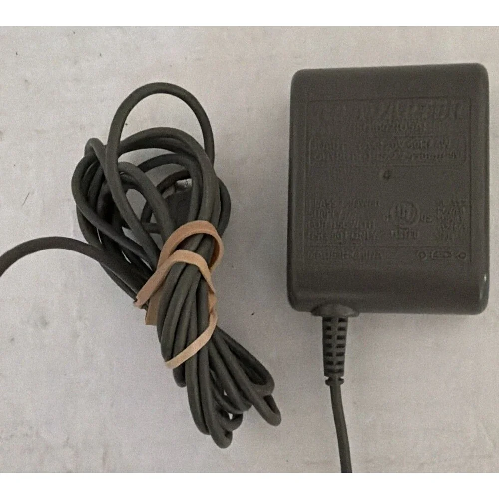 Official Nintendo DS Lite Charger AC-Adapter USG-002 U.S.A O.E.M